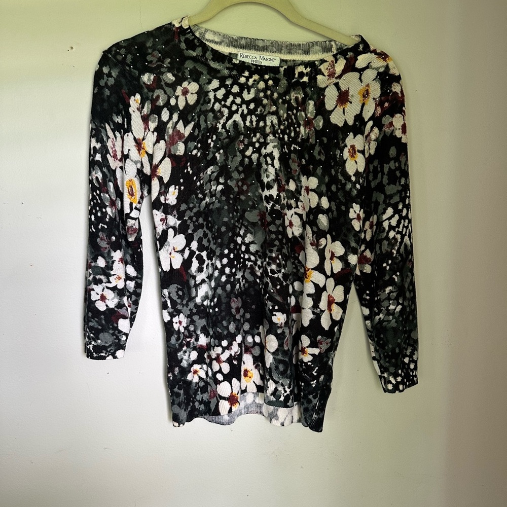 Rebecca Malone Black and White Fitted Graphic Blouse